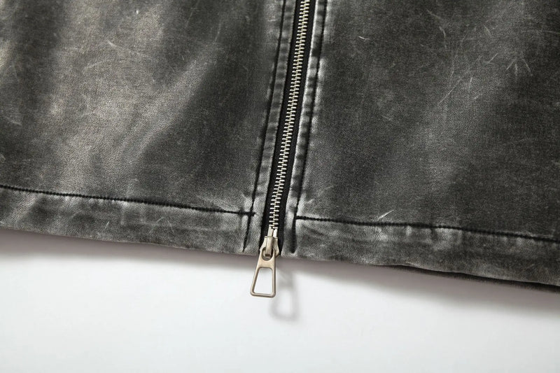 retro baseball varsity, layering staple, stylish modern outerwear, premium street look, trendsetting streetstyle