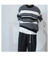 oversized flame jumper with bold print, ideal for photo-ready Y2K streetwear layering, street fashion menswear trend for seas