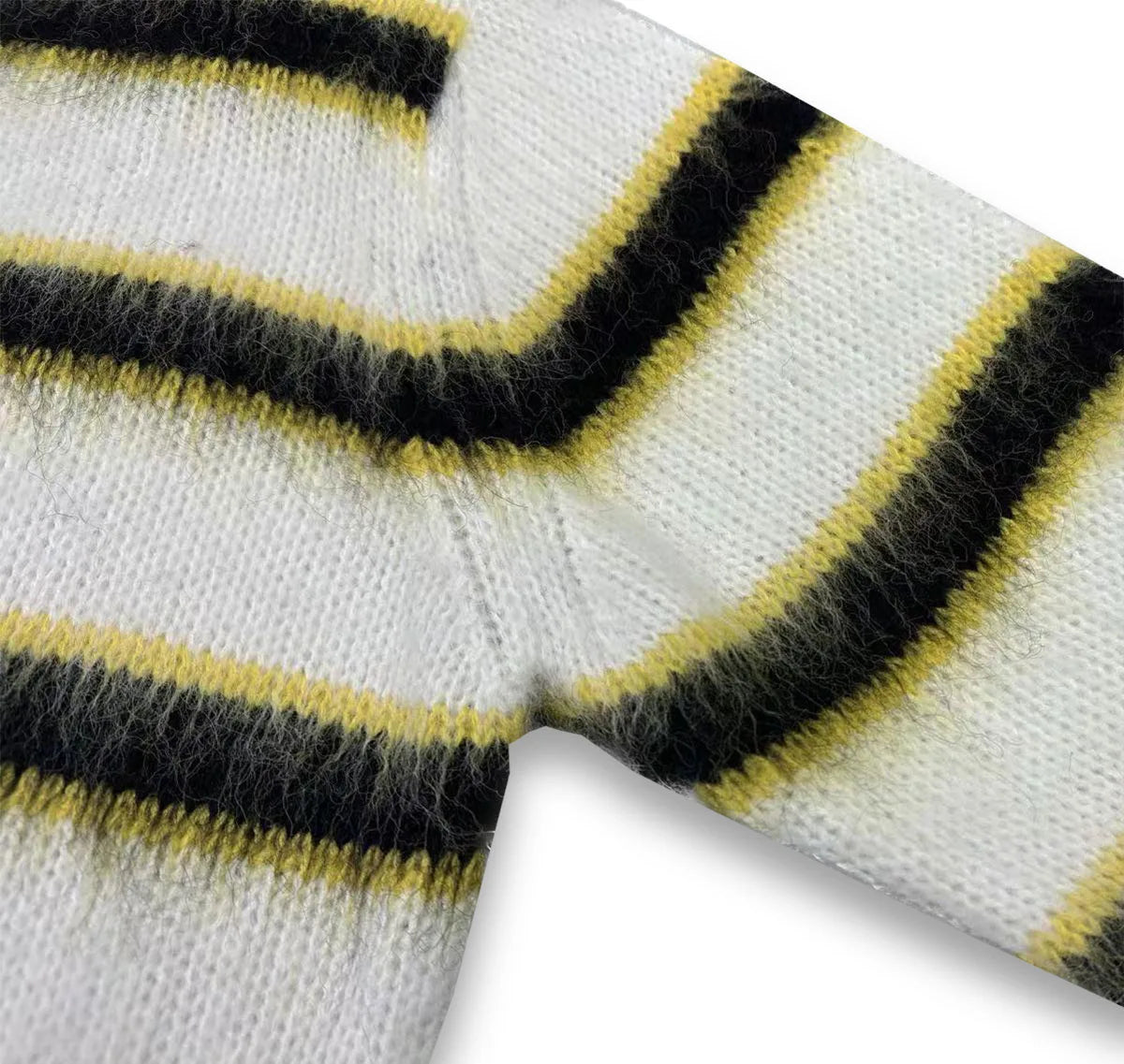 grunge knit sweater with heavyweight fabric, layered urban look for cold weather, street fashion menswear trend for seasonal 