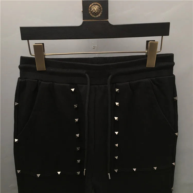 high new novelty luxury men 2022 classic full metal rivets pockets comfortable cotton parkour sweat casual pants sweatpants d50 unique joggers style 4411