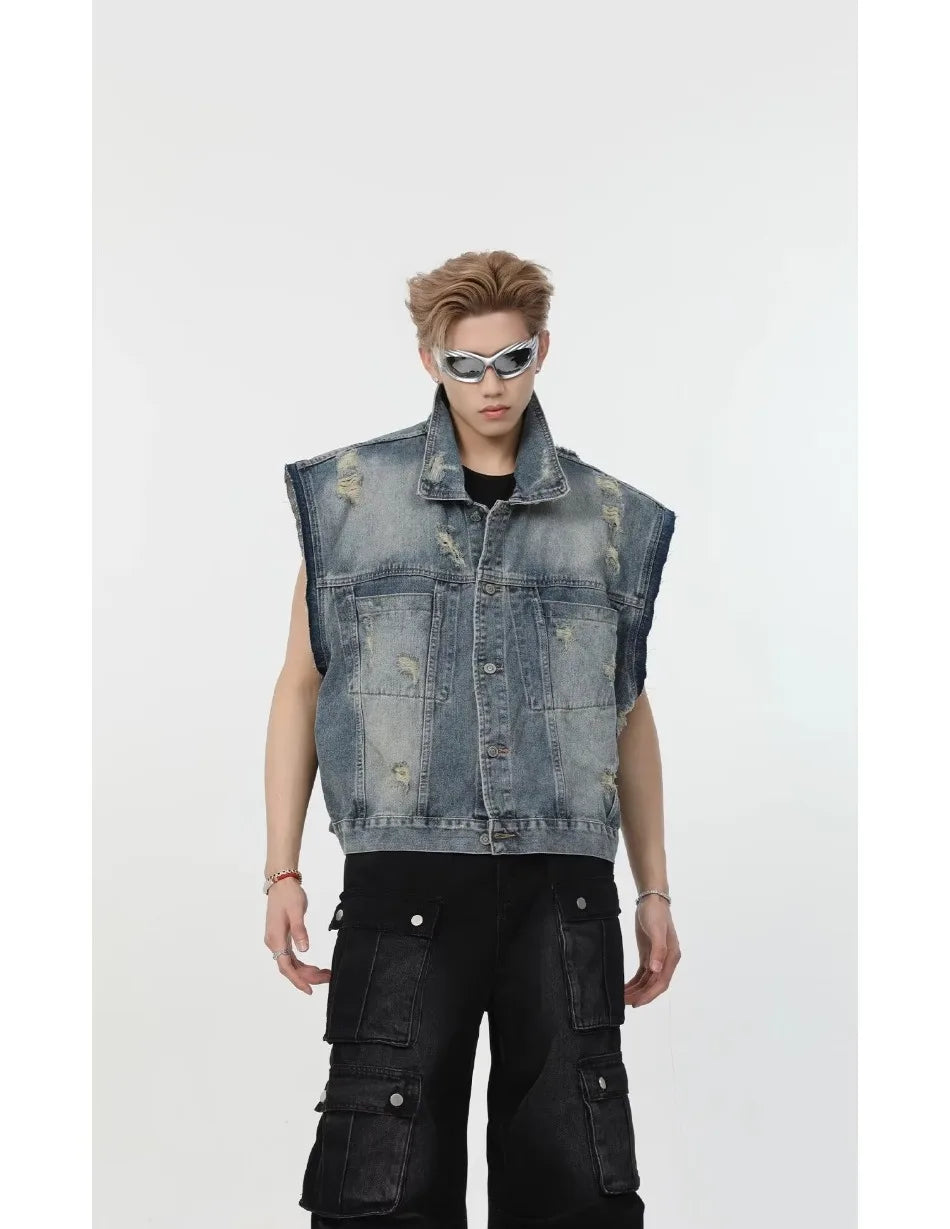 minimalist street zip-up, streetwear for men, fall streetwear outfit, oversized style, layered fashion, modern aesthetic, graphic detail