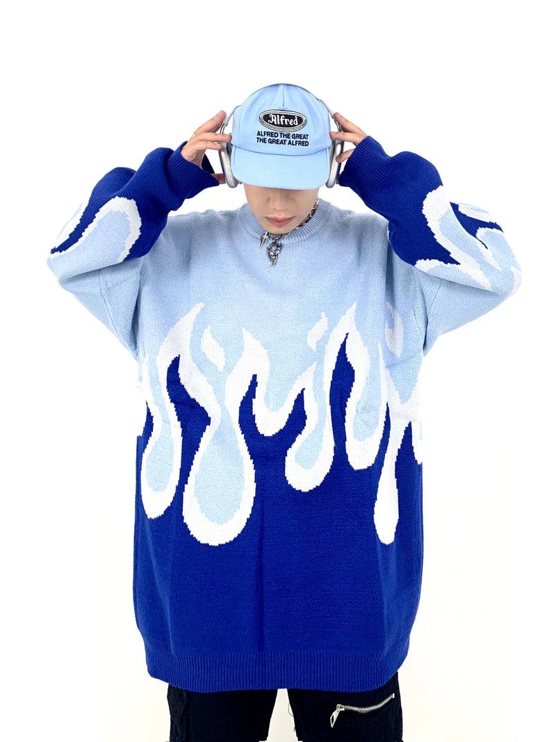 bold flame design top, high-street layer, cozy fashion fit, stylish street outfit, modern aesthetic appeal