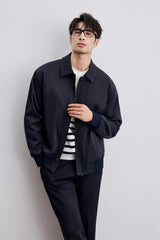 retro baseball varsity, layering staple, stylish modern outerwear, premium street look, trendsetting streetstyle