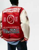 retro baseball varsity, layering staple, stylish modern outerwear, premium street look, trendsetting streetstyle