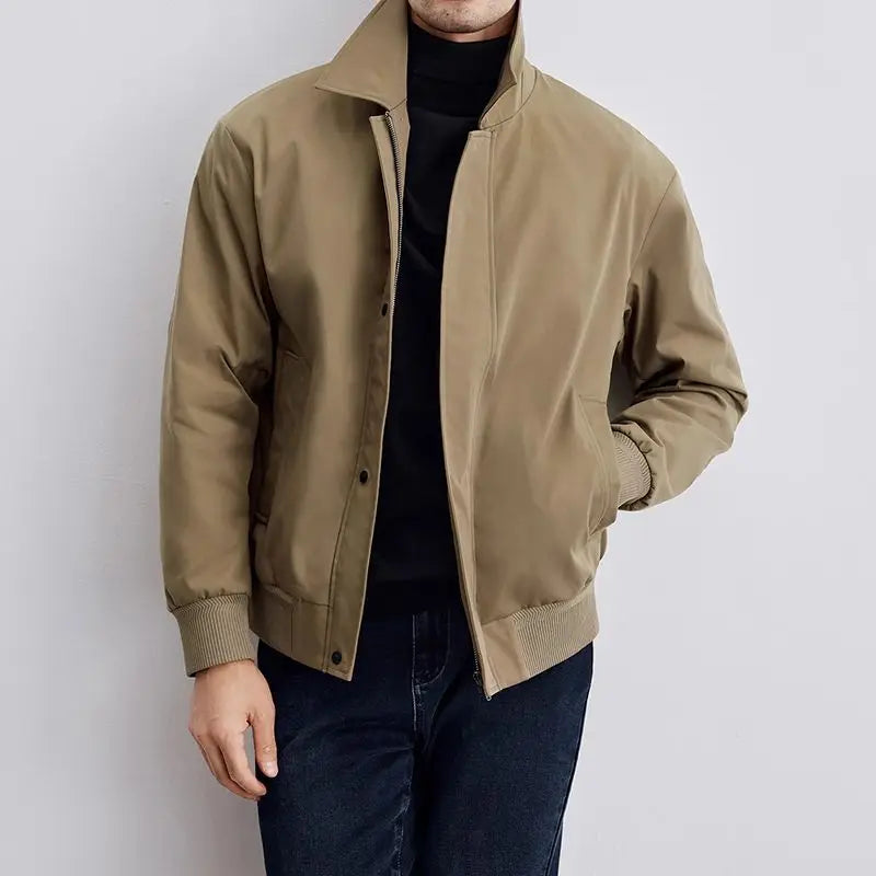 retro baseball varsity, layering staple, stylish modern outerwear, premium street look, trendsetting streetstyle