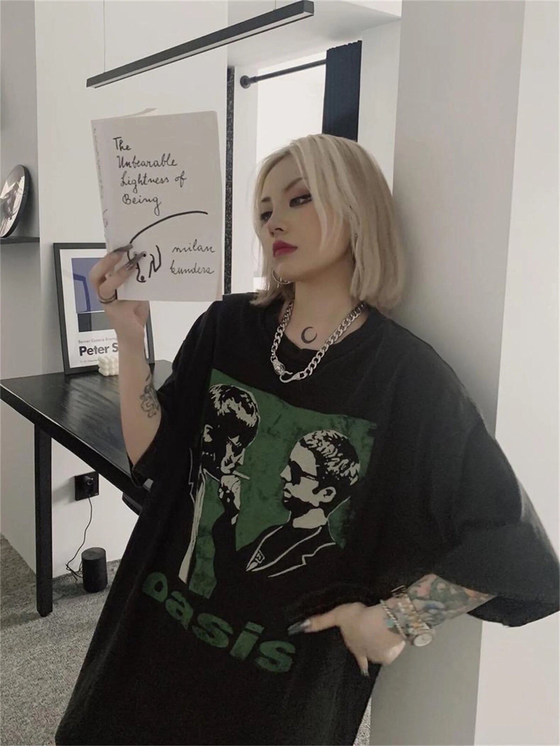 sadcore vintage t-shirt featuring vintage rock band tee os washed old high street portrait print casual loose cotton couple tops t shirt for summer