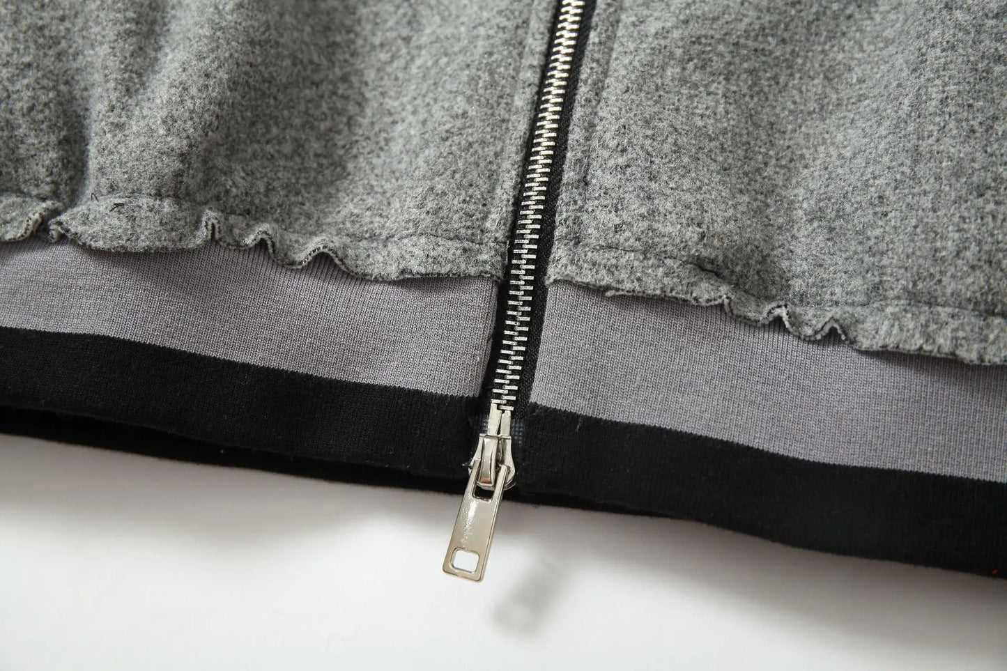 layered hoodie streetwear, modern street fit, graphic pullover hoodie, oversized streetwear, unisex fashion fit