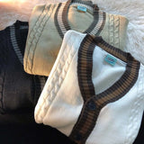 retro street knitwear, high-street look, trendy streetwear apparel for men and women
