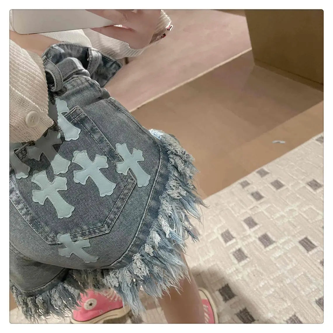 Raw Edge Fringe Gothic Style Denim Shorts Female Summer American Street High Waist Design Sense Casual A Word Super Short
