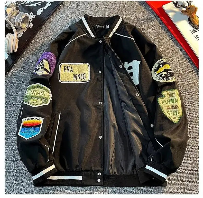 bold street bomber, high-street style, stylish modern outerwear, premium street look, trendsetting streetstyle