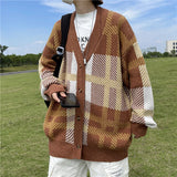 retro graphic hoodie, high-street urban outfit for cozy layering in cold seasons, mens fashion layer for modern streetwear co