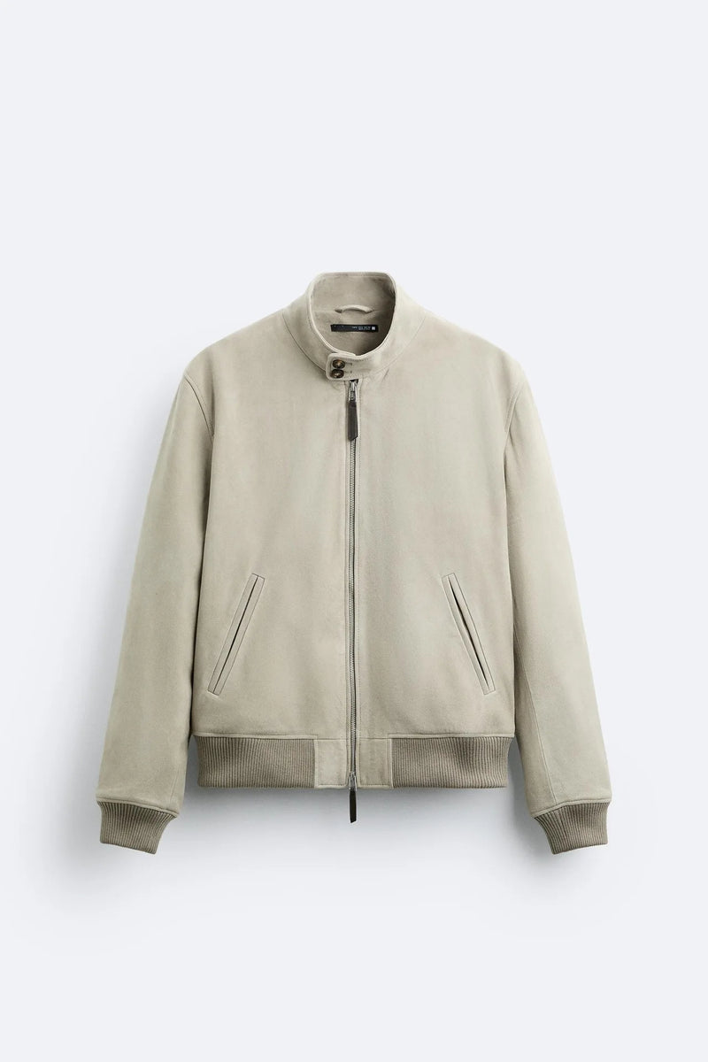 bold street bomber, high-street style, stylish modern outerwear, premium street look, trendsetting streetstyle
