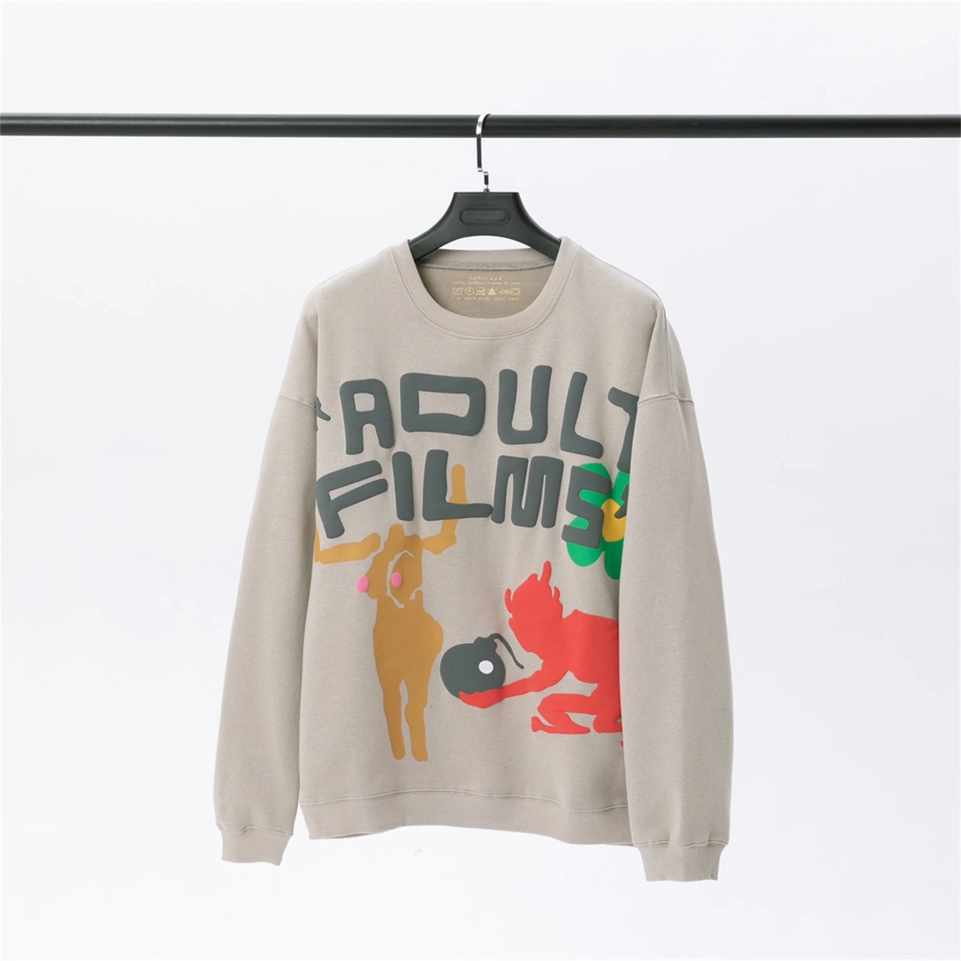 grunge pullover streetwear, modern knitwear, cozy fashion fit, stylish street outfit, modern aesthetic appeal