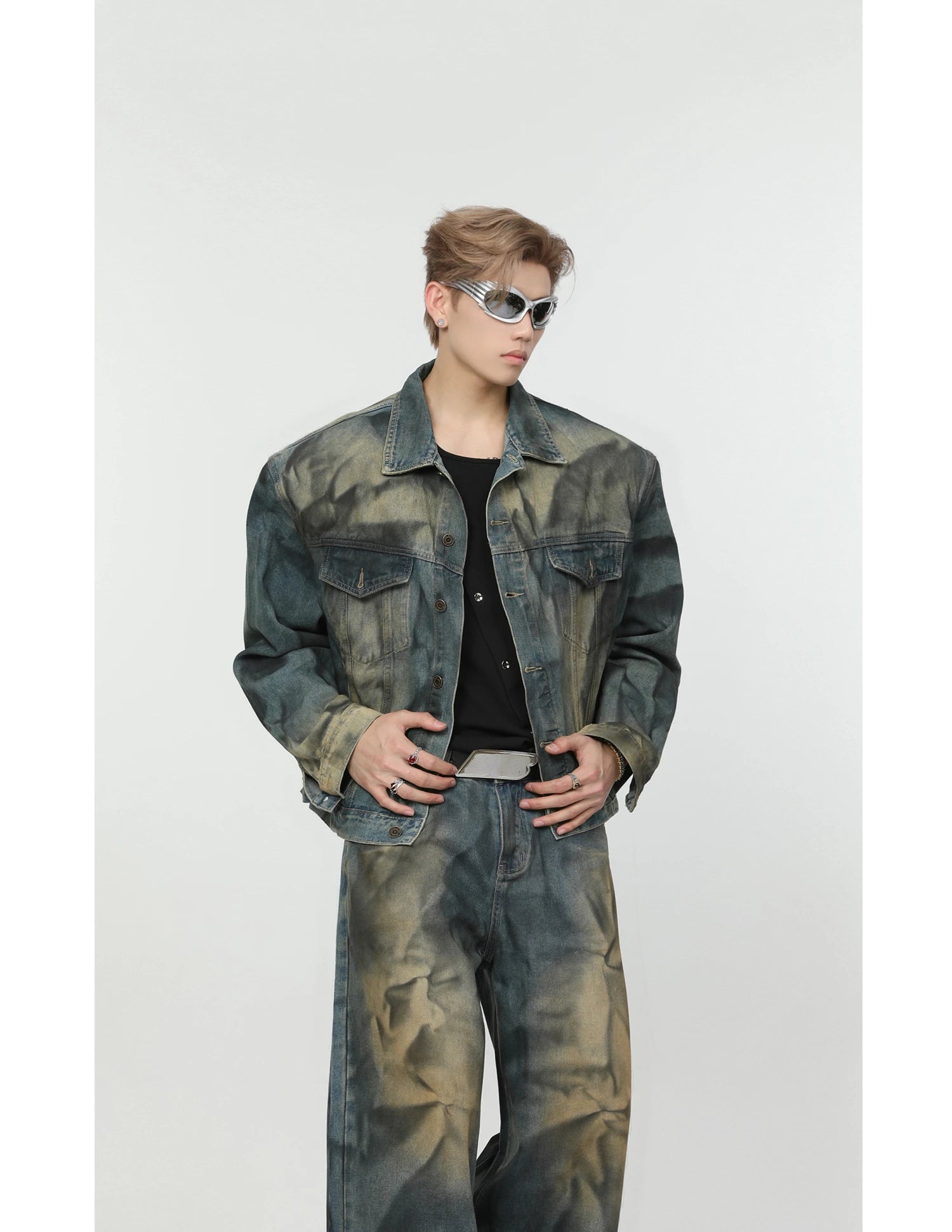 2 pieces sets mens fashion dirty graffiti wide shouder denim jeans jacket coat and wide legs pants joggers new streetwear sets unique joggers style 4580