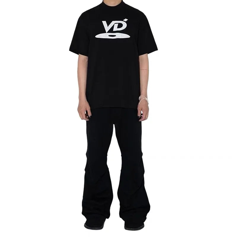 Trap street tee with bag run slogan and barbed visuals