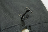 loose fit o-neck sweater, daily wear knit, cozy fashion fit, stylish street outfit, modern aesthetic appeal