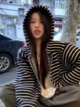 retro graphic hoodie, high-street urban outfit for cozy layering in cold seasons, mens fashion layer for modern streetwear co