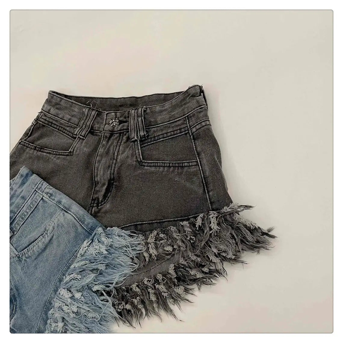 Raw Edge Fringe Gothic Style Denim Shorts Female Summer American Street High Waist Design Sense Casual A Word Super Short