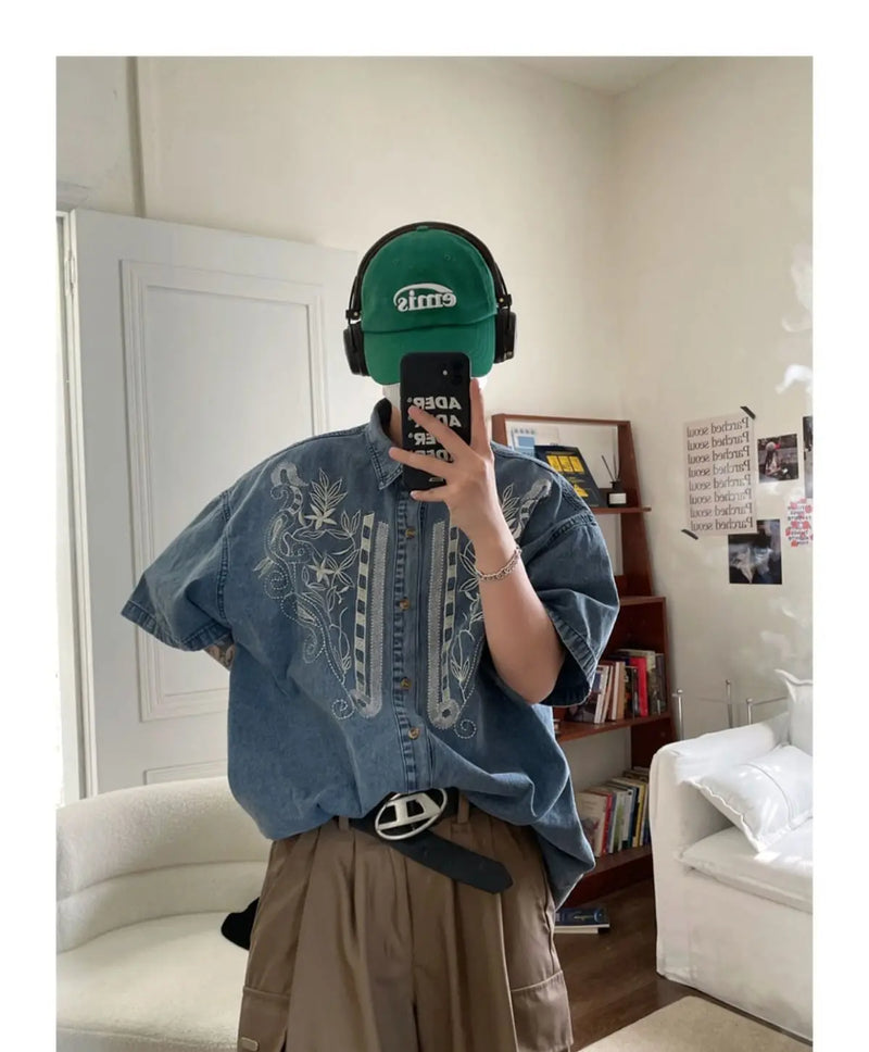 Retro embroidered denim shirts for men and women in summer loose Hong Kong style distressed short-sleeved Polo collar couple top