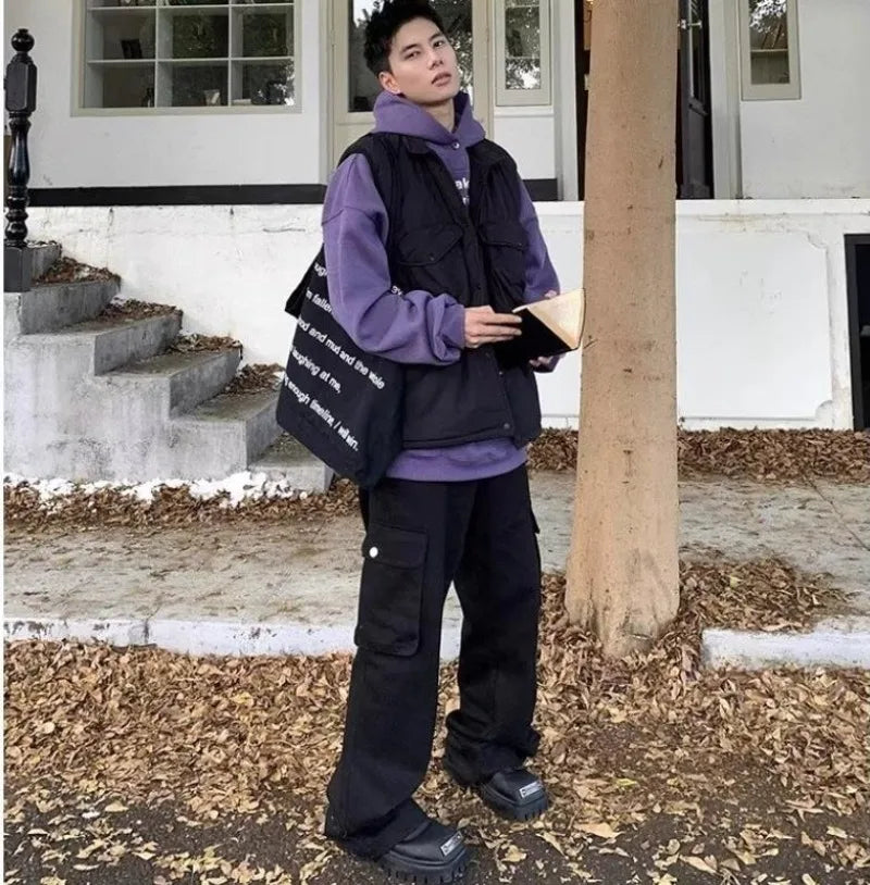bold graphic coat, high-street look, for men, fall streetwear outfit, oversized style, layered fashion, modern aesthetic, graphic detail