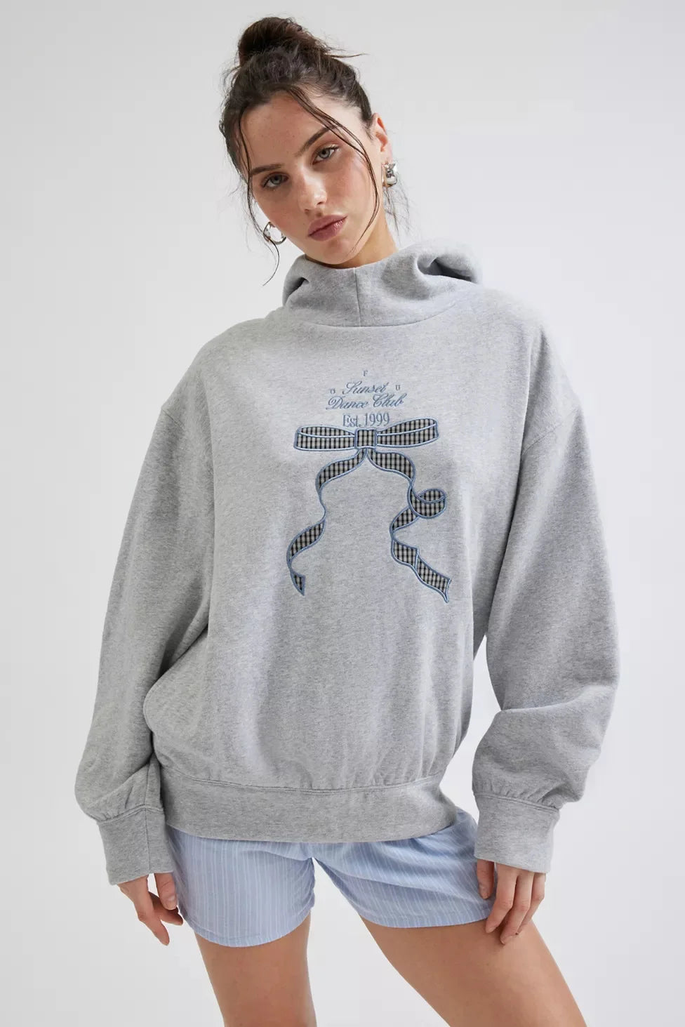 Y2k Long Sleeved Pullover Hoodie Cartoon Bow Embroidery Tops Streetwear Vintage Hoodie School Outfit Punk