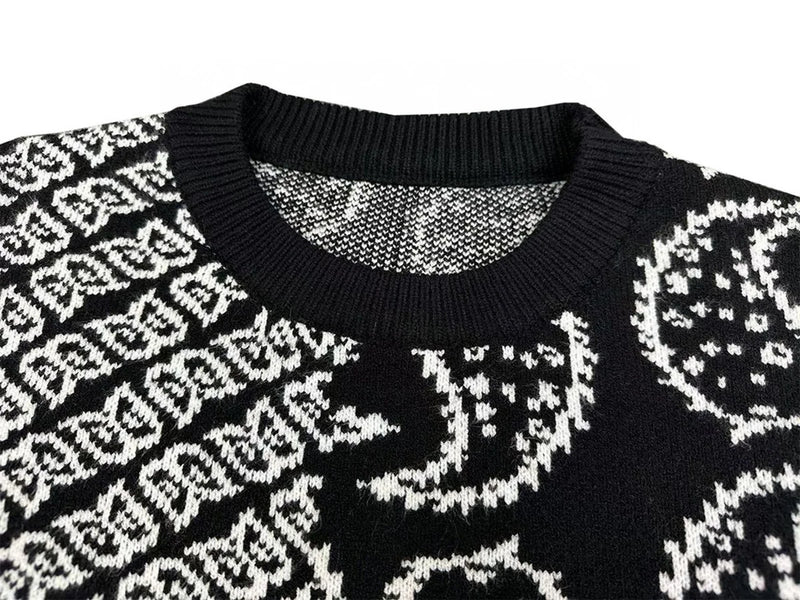 oversized flame jumper with bold print, ideal for photo-ready Y2K streetwear layering, street fashion menswear trend for seas