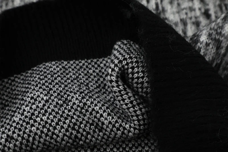 loose fit o-neck sweater, daily wear knit, cozy fashion fit, stylish street outfit, modern aesthetic appeal