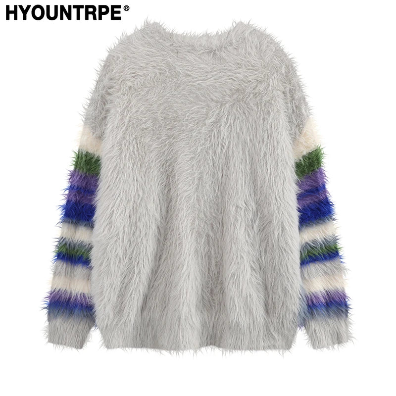 loose fit o-neck sweater, daily wear knit, cozy fashion fit, stylish street outfit, modern aesthetic appeal