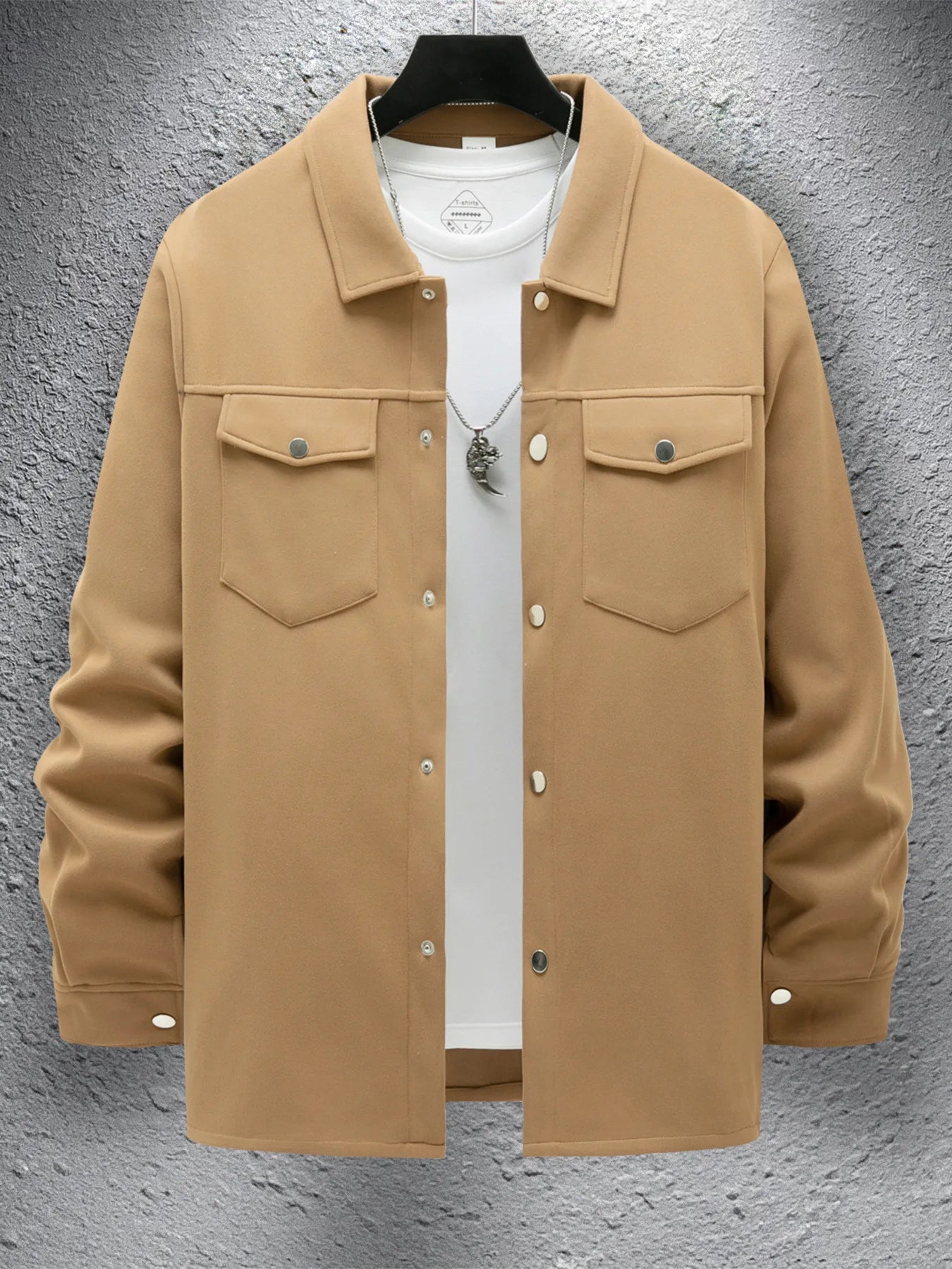 retro baseball varsity, layering staple, stylish modern outerwear, premium street look, trendsetting streetstyle