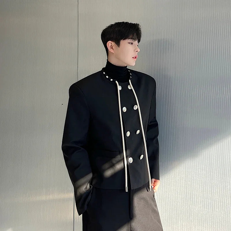 grunge oversized coat, photo-ready design, men's streetwear fashion, trendy oversized fit, urban techwear design, modern hip 