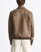 retro baseball varsity, layering staple, stylish modern outerwear, premium street look, trendsetting streetstyle