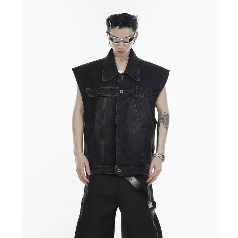 minimalist street zip-up, streetwear for men, fall streetwear outfit, oversized style, layered fashion, modern aesthetic, graphic detail