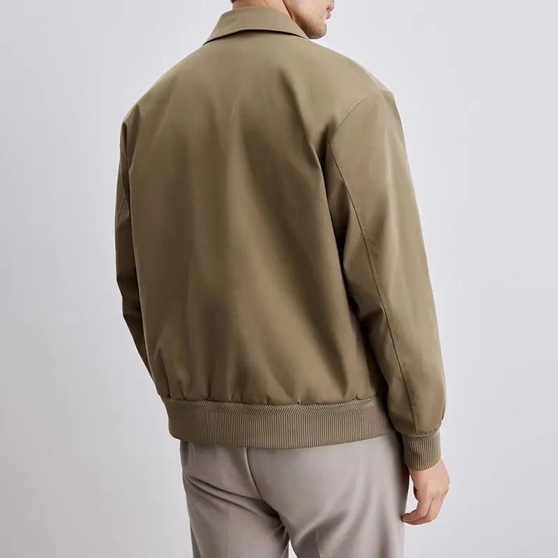 zip-up streetwear coat, 2025 outerwear trend, men's streetwear fashion, oversized urban jacket, high quality cold-weather coa
