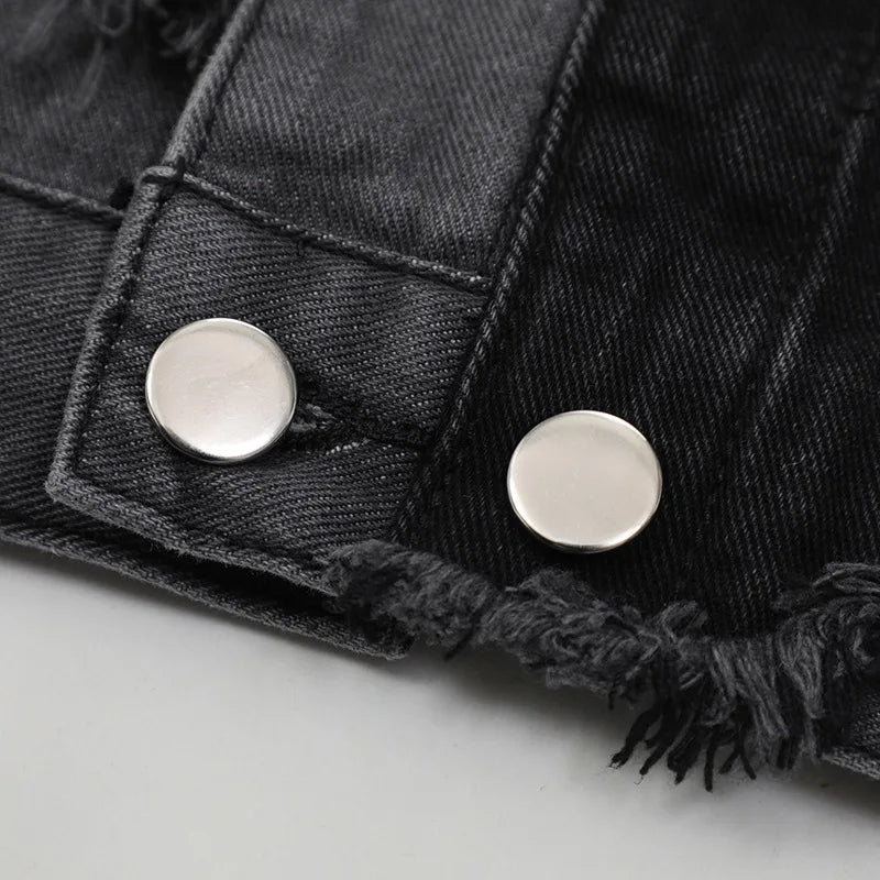 retro baseball varsity, layering staple, stylish modern outerwear, premium street look, trendsetting streetstyle