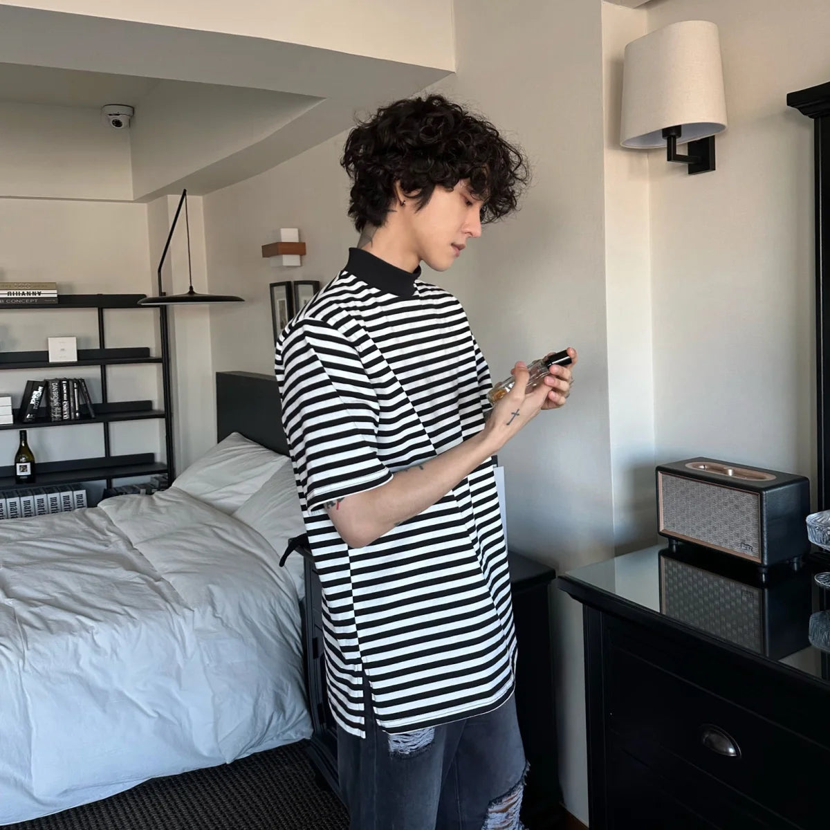 Cyberpunk Oversized shirt – Summer New Men Korean Style Loose Bottoming Shirt Black And