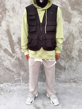 grunge oversized outerwear, photo-ready streetwear, men's streetwear fashion, oversized urban jacket, high quality cold-weath