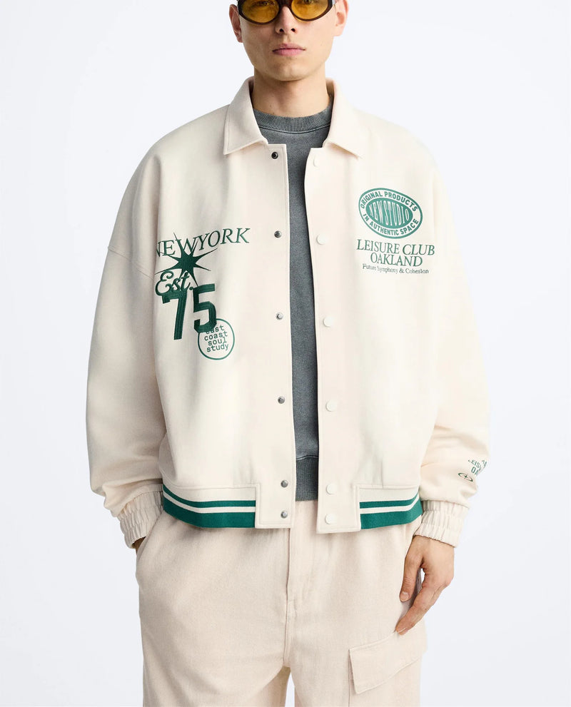 retro baseball varsity, layering staple, stylish modern outerwear, premium street look, trendsetting streetstyle