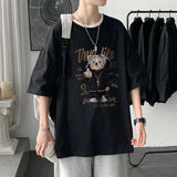 Harajuku Angelcore design – Funny Middle Finger Bear Graphic Short Sleeve Tee Shirts Men