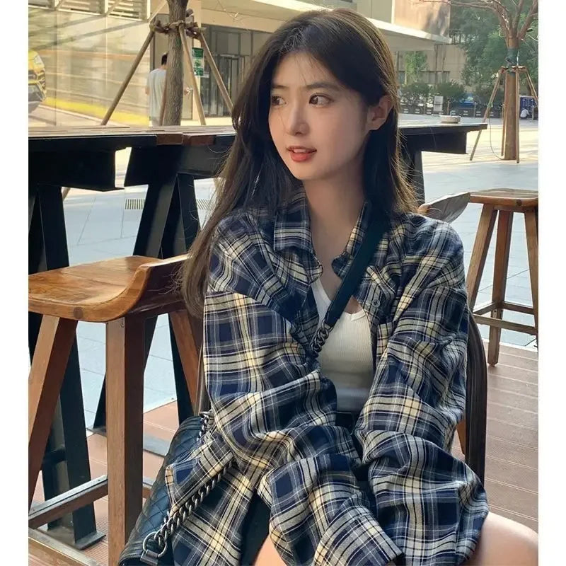 Power Wear Plaid Shirts Women Idle Sle Retro Cardigan Shirt Outerwear Long sleeve Top Spring and Autumn