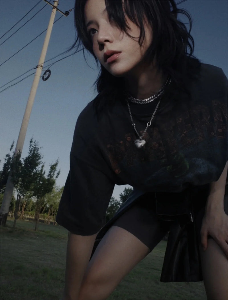 Vintage 90s Rock Band Tee Dark Retro Classic Album Culture Print Casual Loose T-Shirt Tops