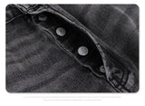 Splashing ink to wash old baggy retro jeans