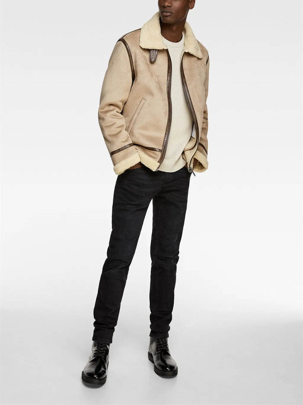 retro baseball varsity, layering staple, stylish modern outerwear, premium street look, trendsetting streetstyle