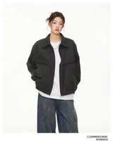 retro baseball outerwear, daily essential, men's streetwear fashion, trendy oversized fit, urban techwear design, modern hip 