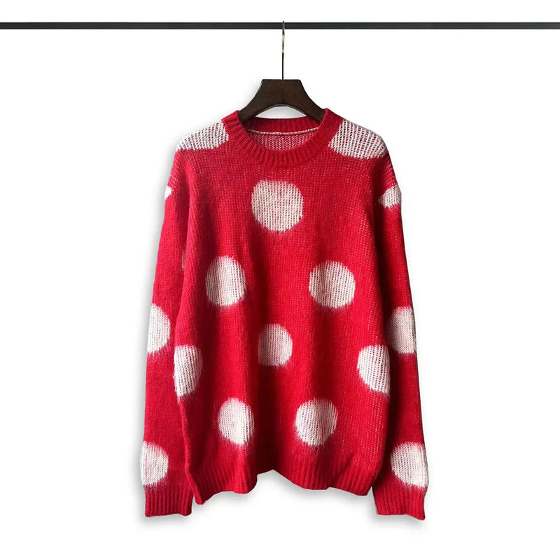 grunge knit sweater with heavyweight fabric, layered urban look for cold weather, street fashion menswear trend for seasonal 