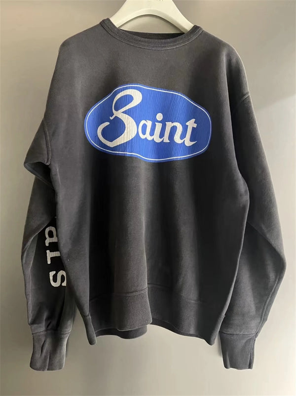 grunge pullover streetwear, modern knitwear, cozy fashion fit, stylish street outfit, modern aesthetic appeal