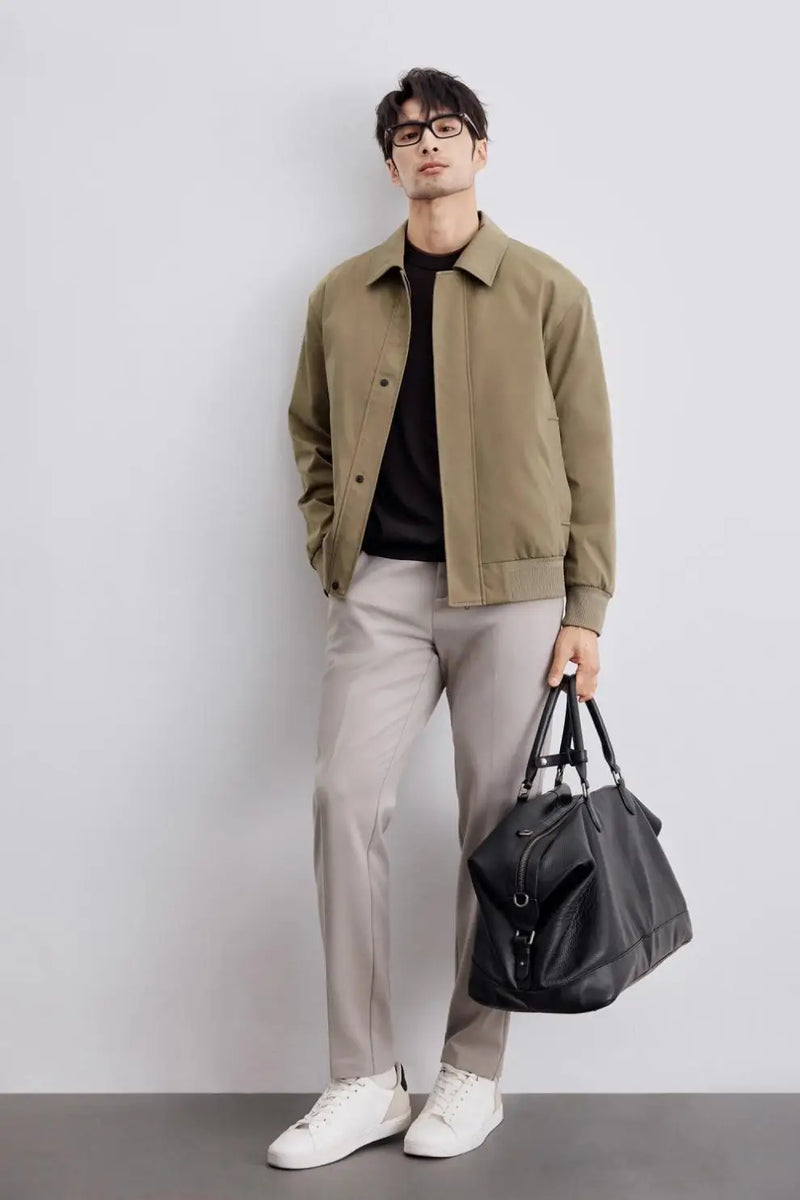 bold street bomber, high-street style, stylish modern outerwear, premium street look, trendsetting streetstyle
