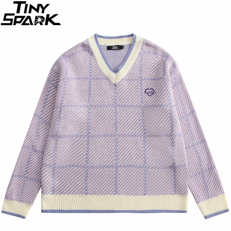 grunge knit sweater with heavyweight fabric, layered urban look for cold weather, street fashion menswear trend for seasonal 