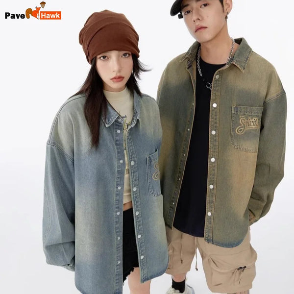 bold graphic coat, high-street look, for men, fall streetwear outfit, oversized style, layered fashion, modern aesthetic, graphic detail
