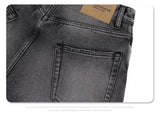 Splashing ink to wash old baggy retro jeans