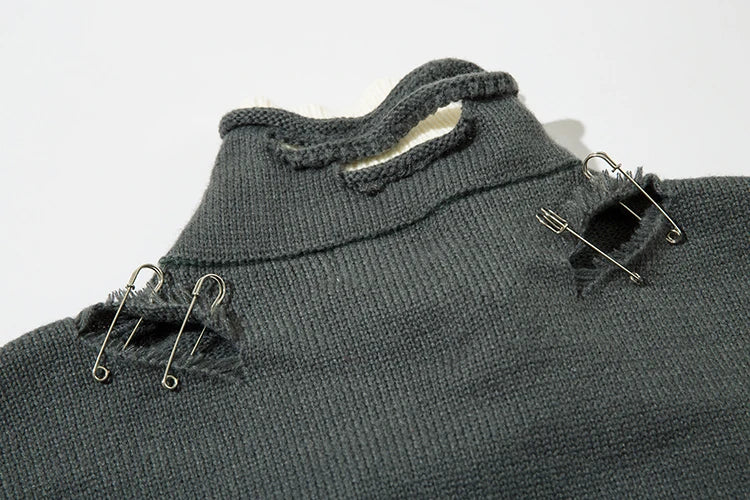 grunge pullover streetwear, modern knitwear, cozy fashion fit, stylish street outfit, modern aesthetic appeal